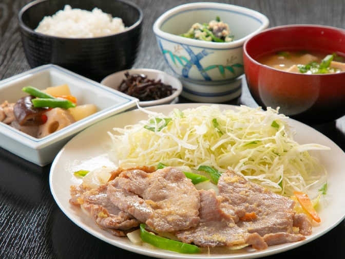 豚肉の生姜焼き定食